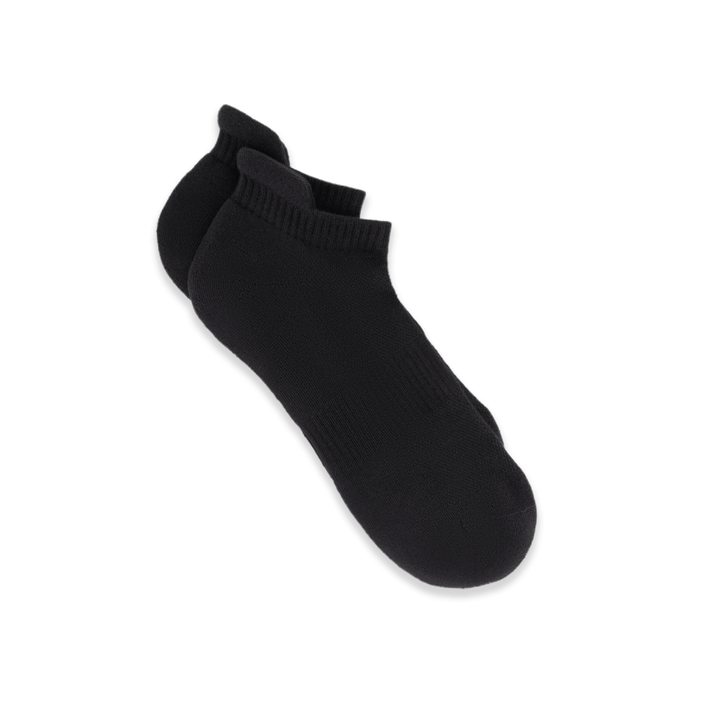 Black low ankle cotton socks - moisture-wicking and durable design