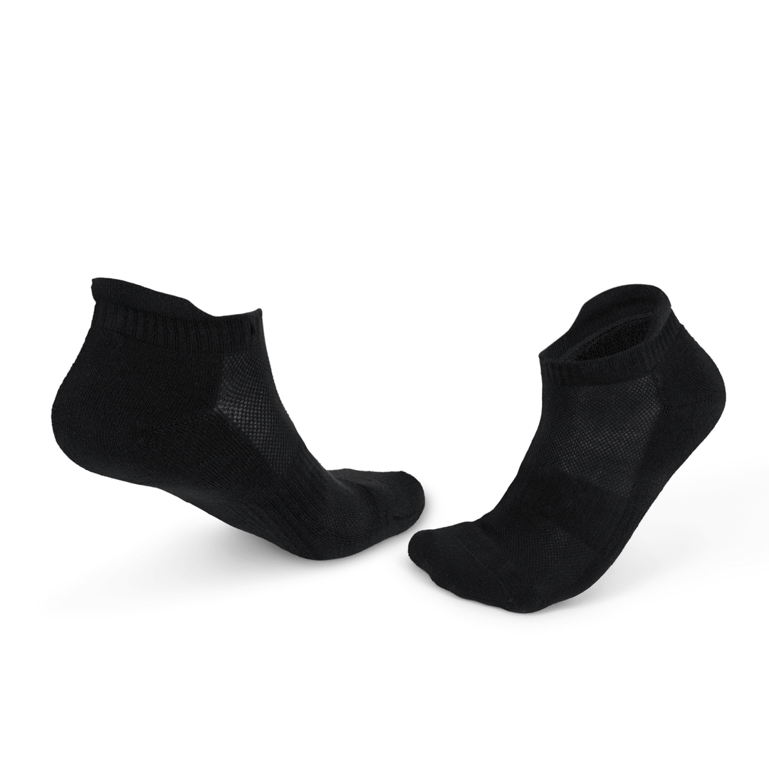White and black low ankle cotton socks - designed for style and comfort