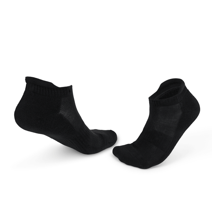 White and black low ankle cotton socks - designed for style and comfort